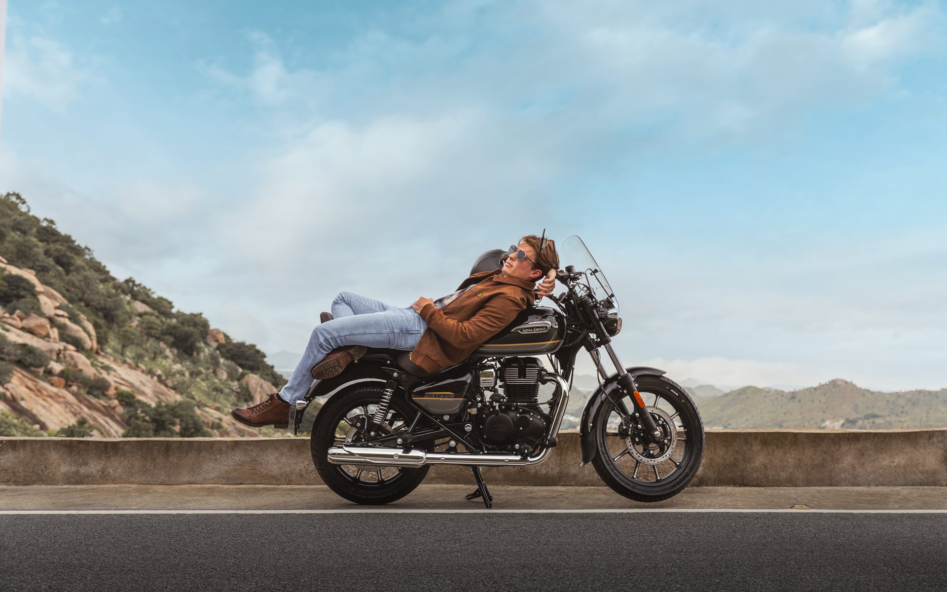 รูปภาพ โรยัล เอ็นฟีลด์ Royal Enfield Meteor 350 ปี 2026