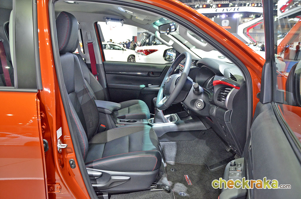 รูปภาพ โตโยต้า Toyota Revo Double Cab Prerunner 2X4 2.4 TRD Sportivo ปี 2016