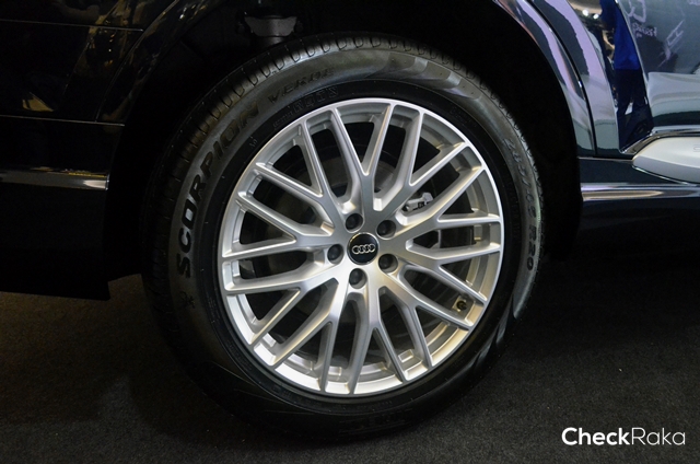 รูปภาพ อาวดี้ Audi Q7 45 TDI quattro S Line ปี 2017