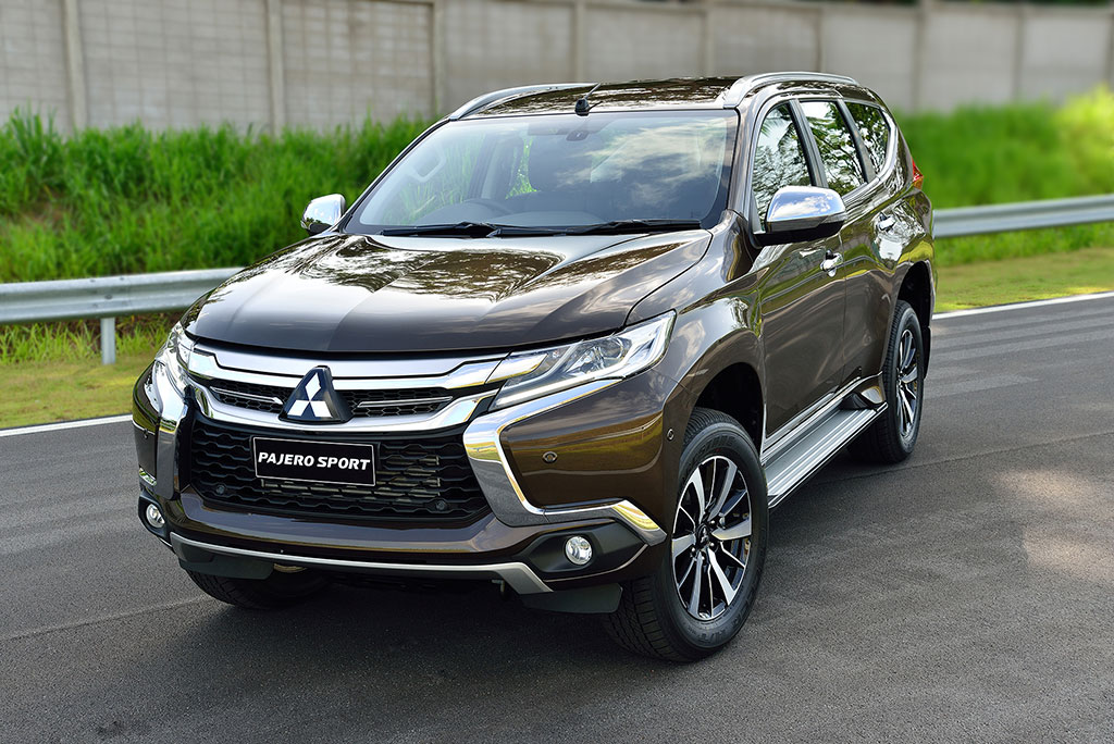 Mitsubishi Pajero Sport 4WD GT Premium มิตซูบิชิ ปาเจโร่ สปอร์ต ปี 2017 : ภาพที่ 2