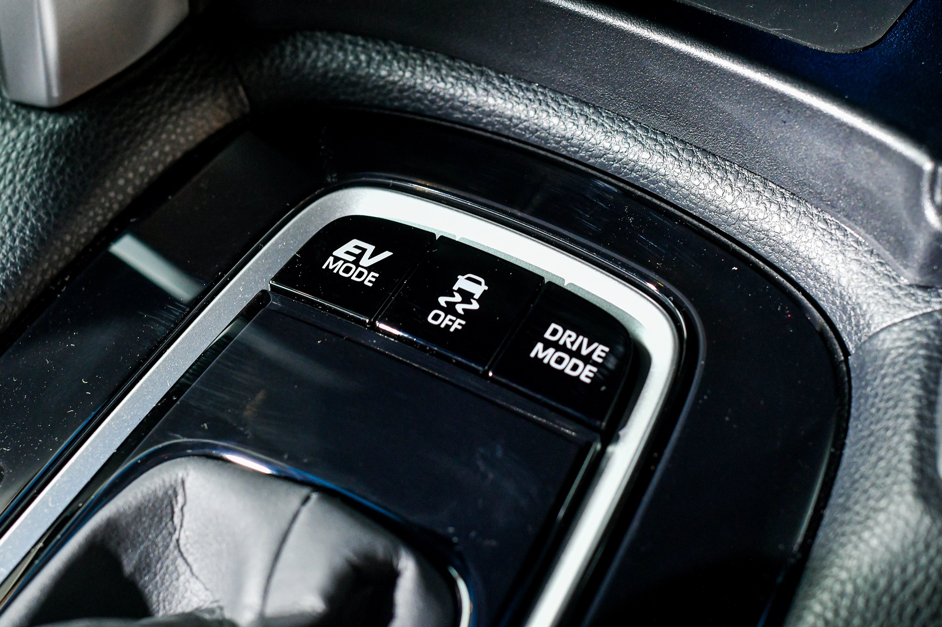 รูปภาพ โตโยต้า Toyota Corolla Cross HEV Premium Luxury ปี 2024