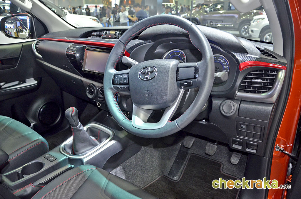 รูปภาพ โตโยต้า Toyota Revo Double Cab Prerunner 2X4 2.4 TRD Sportivo ปี 2016