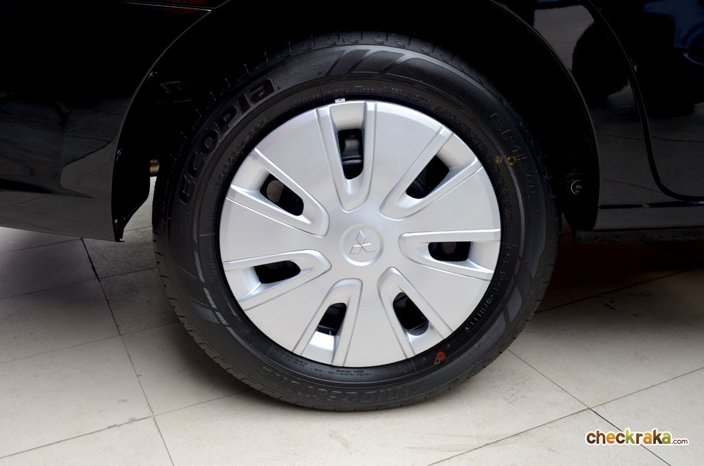 รูปภาพ มิตซูบิชิ Mitsubishi Attrage GLX MT ปี 2013