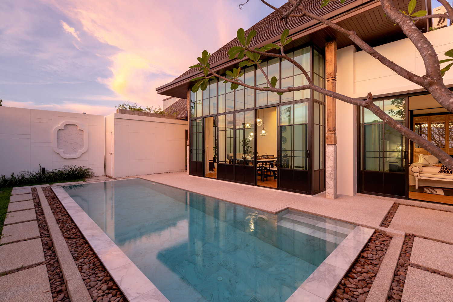 โมโน ลักชัวรี วิลล่า ป่าสัก (Mono Luxury Villa Pasak) : ภาพที่ 1