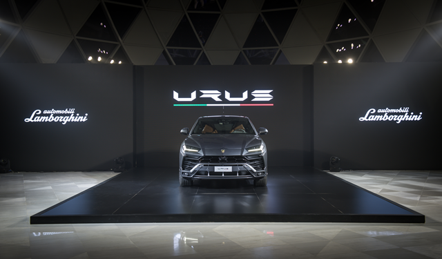 Lamborghini Urus standard ลัมโบร์กินี ปี 2018 : ภาพที่ 1