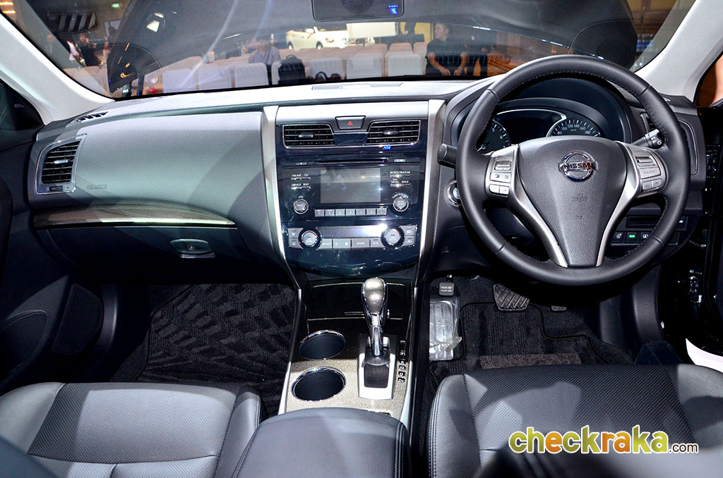 Nissan Teana 2.5 XV Navi นิสสัน เทียน่า ปี 2013 : ภาพที่ 18