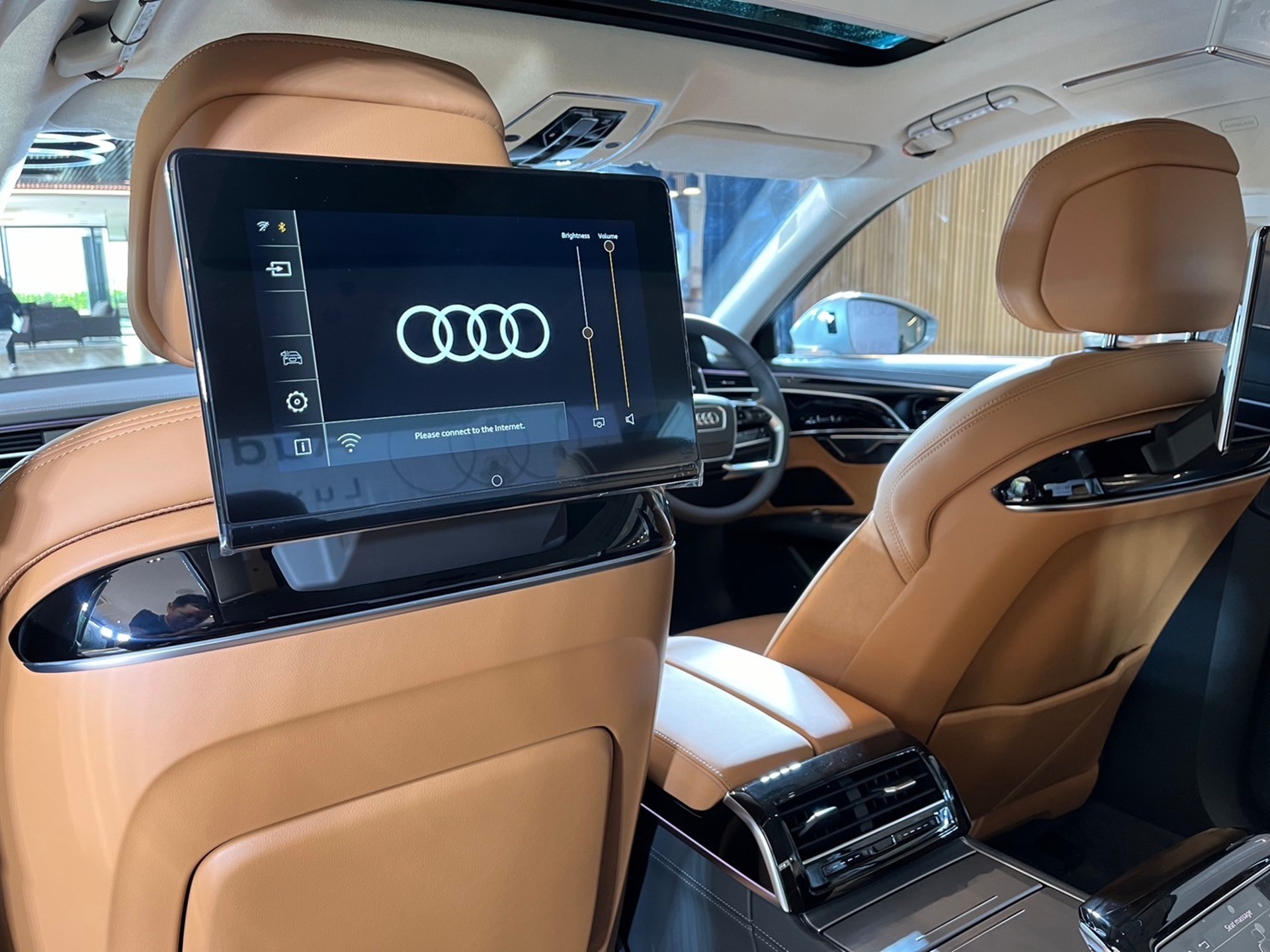 รูปภาพ อาวดี้ Audi A8 L 60 TFSI e quattro Prestige S line ปี 2023