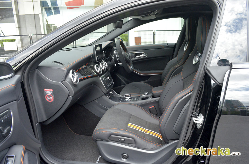 รูปภาพ เมอร์เซเดส-เบนซ์ Mercedes-benz AMG CLA 45 AMG 4Matic ปี 2014