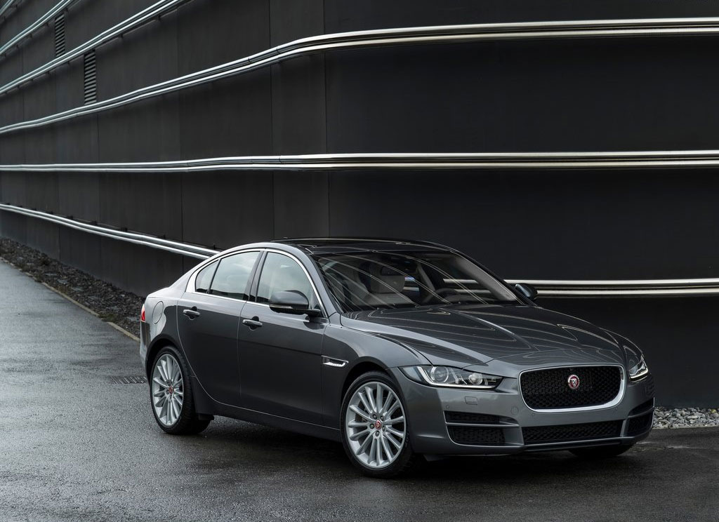 รูปภาพ จากัวร์ Jaguar XE 2.0 Portfolio ปี 2015