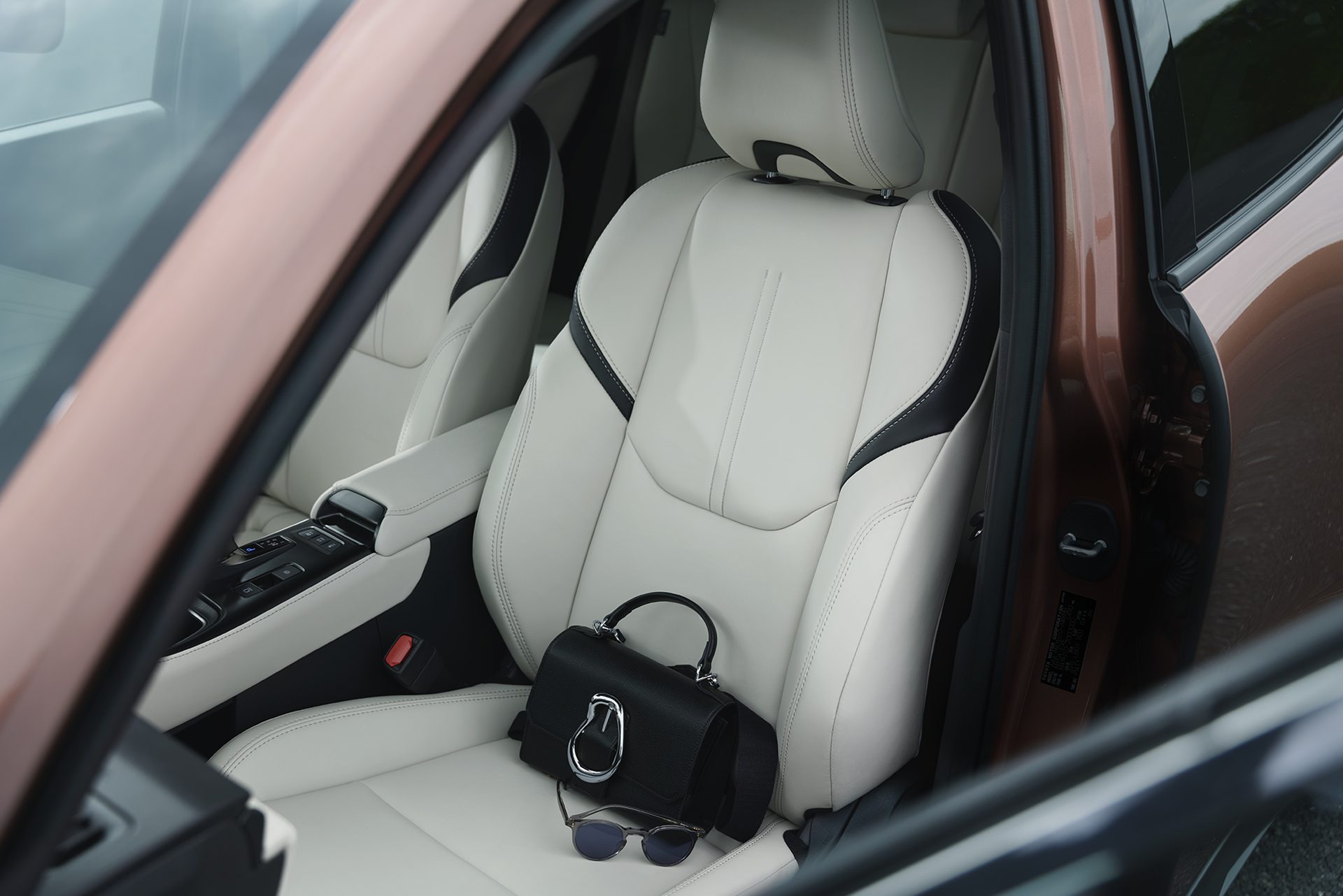 รูปภาพ เลกซัส Lexus LBX Bespoke ปี 2024