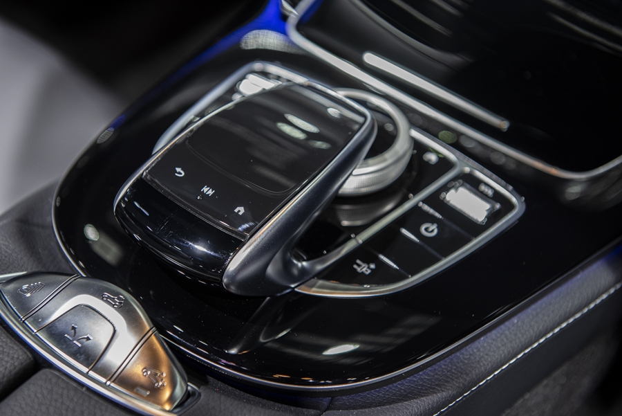 รูปภาพ เมอร์เซเดส-เบนซ์ Mercedes-benz E-Class E200 Cabriolet AMG Dynamic ปี 2021