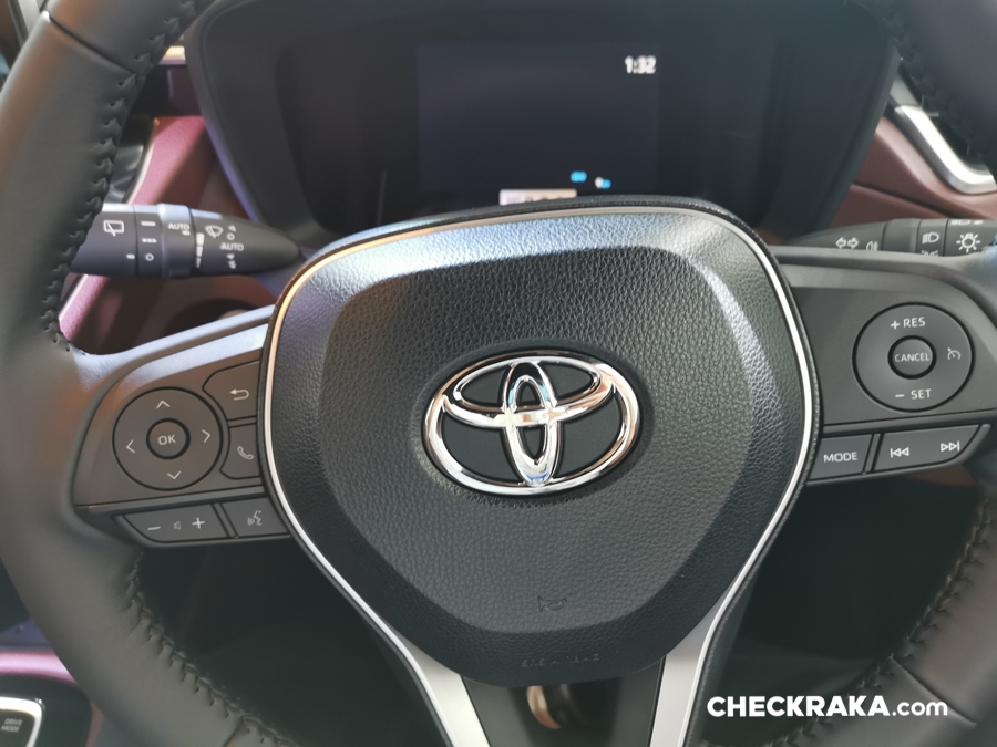 Toyota Corolla Cross Hybrid Premium โตโยต้า ปี 2020 : ภาพที่ 15