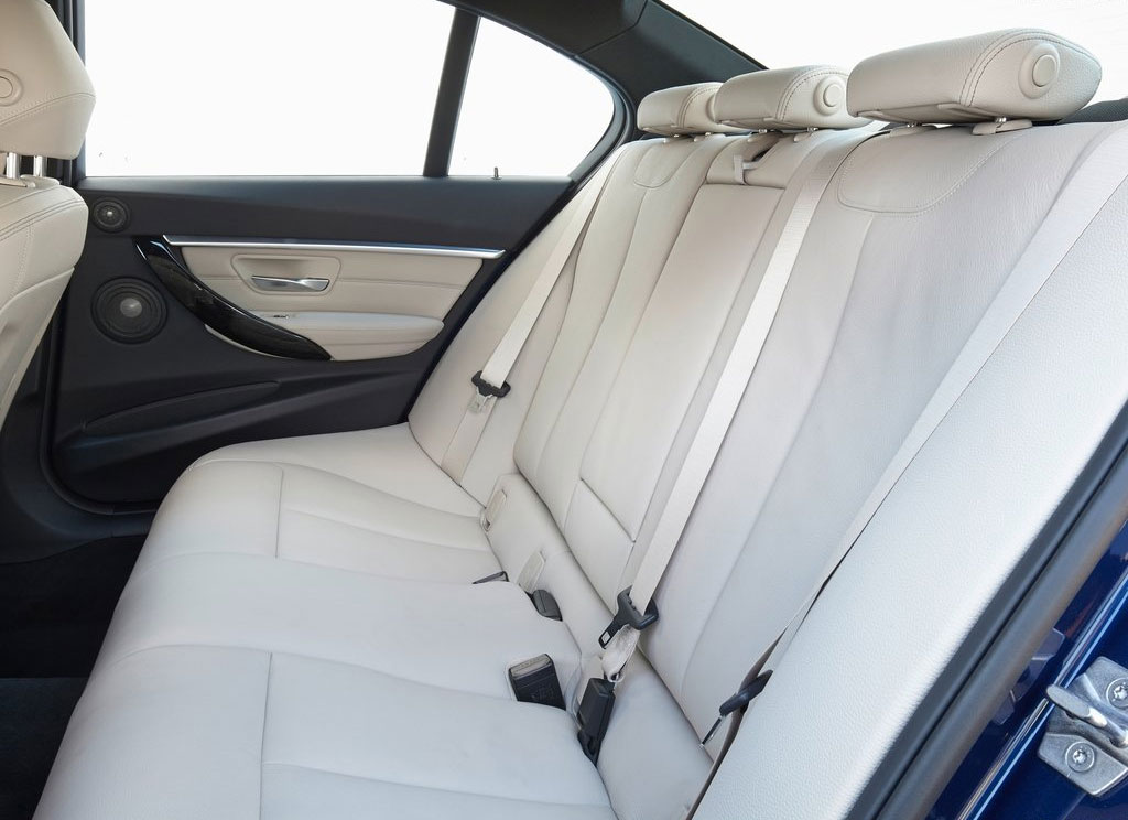 BMW Series 3 320i Sport บีเอ็มดับเบิลยู ซีรีส์3 ปี 2015 : ภาพที่ 8