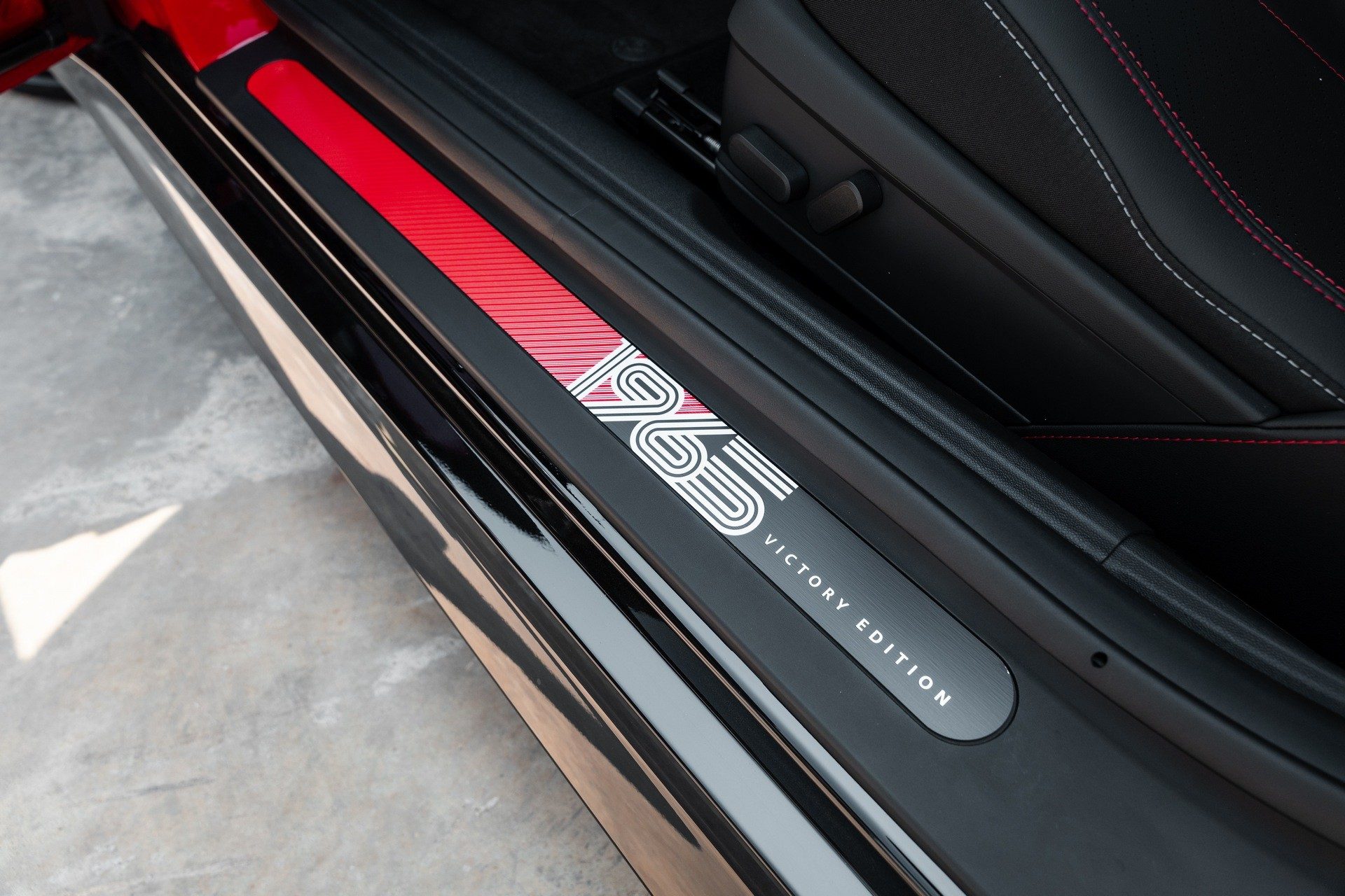 รูปภาพ มินิ Mini John Cooper Works Electric 1965 Victory Edition ปี 2026