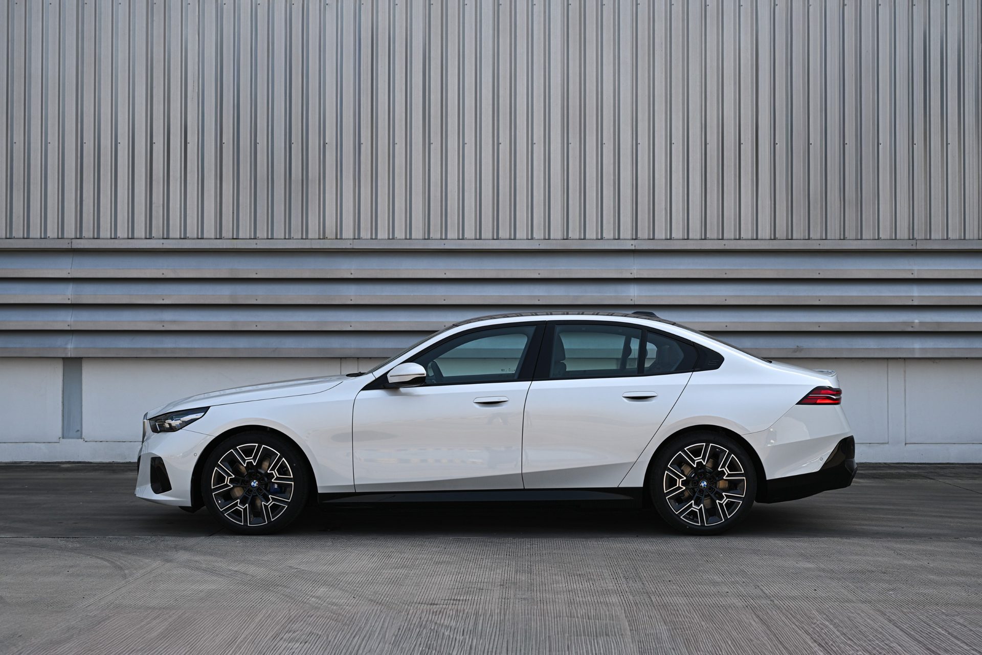 รูปภาพ บีเอ็มดับเบิลยู BMW i 5 eDrive40 M Sport ปี 2026