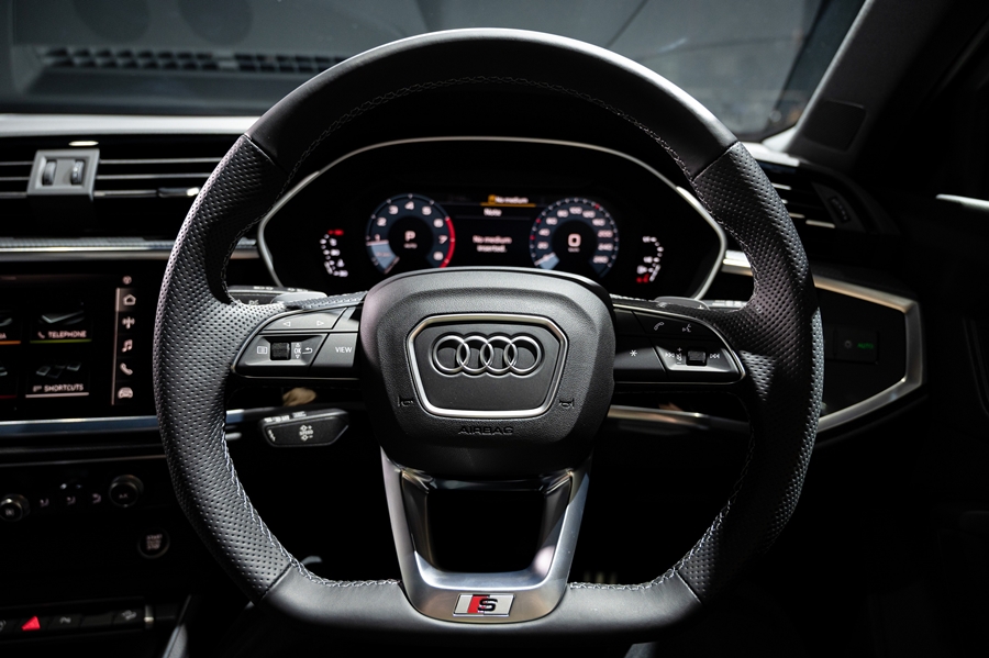 Audi Q3 40 TFSI quattro S Line Black Edition อาวดี้ คิว3 ปี 2021 : ภาพที่ 8