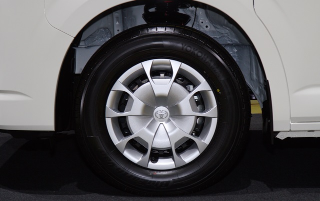 รูปภาพ โตโยต้า Toyota Commuter 2.8 MT ปี 2024