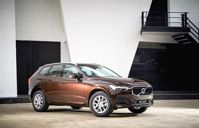 Volvo XC60 D4 AWD Momentum วอลโว่ เอ็กซ์ซี60 ปี 2020 : ภาพที่ 3