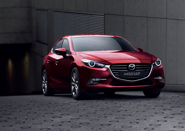 Mazda 3 2.0 E Sedan MY2018 มาสด้า ปี 2018 : ภาพที่ 2