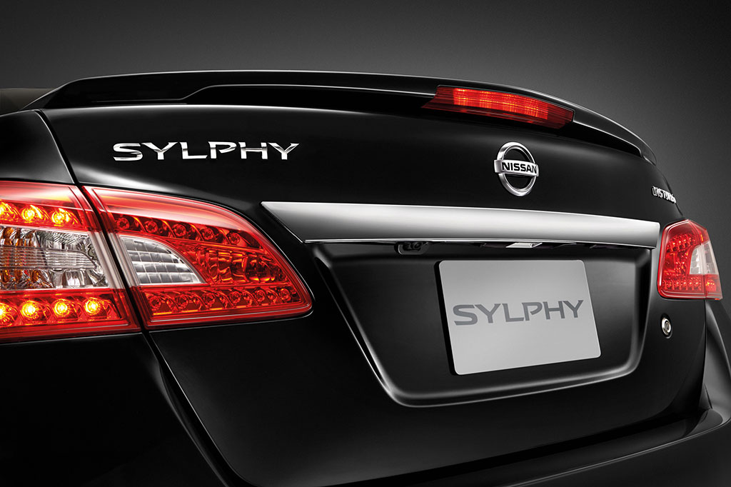 Nissan Sylphy 1.6 DIG Turbo นิสสัน ซีลฟี่ ปี 2015 : ภาพที่ 5