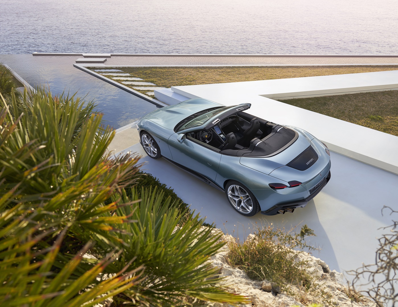 รูปภาพ เฟอร์รารี่ Ferrari Roma Spider ปี 2023