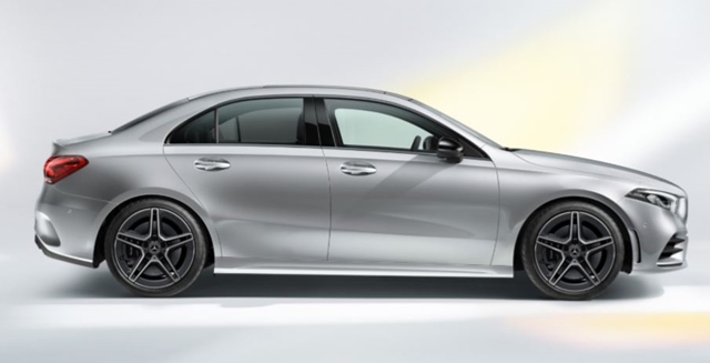 Mercedes-benz A-Class A200 AMG Dynamic เมอร์เซเดส-เบนซ์ เอ-คลาส ปี 2019 : ภาพที่ 17