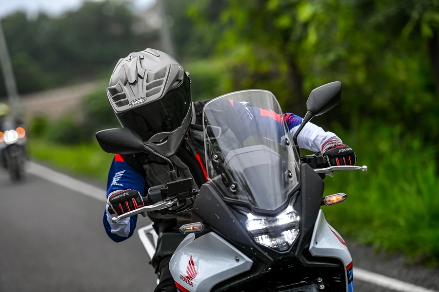 Test on road ฮอนด้า 750 series 2 รุ่นใหม่ Transalp และ Hornet | เช็ค ...