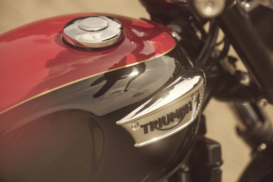 Triumph Bonneville T100 รถจักรยานยนต์ออริจินัลสายพันธุ์แท้สัญชาติอังกฤษ ...