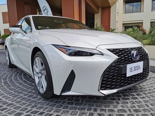 Lexus IS ทุกรุ่นย่อย