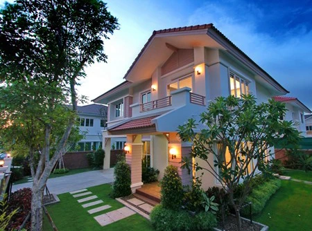รูปภาพ วรารมย์ แก้วนวรัฐ (Vararom Kaewnawarat)