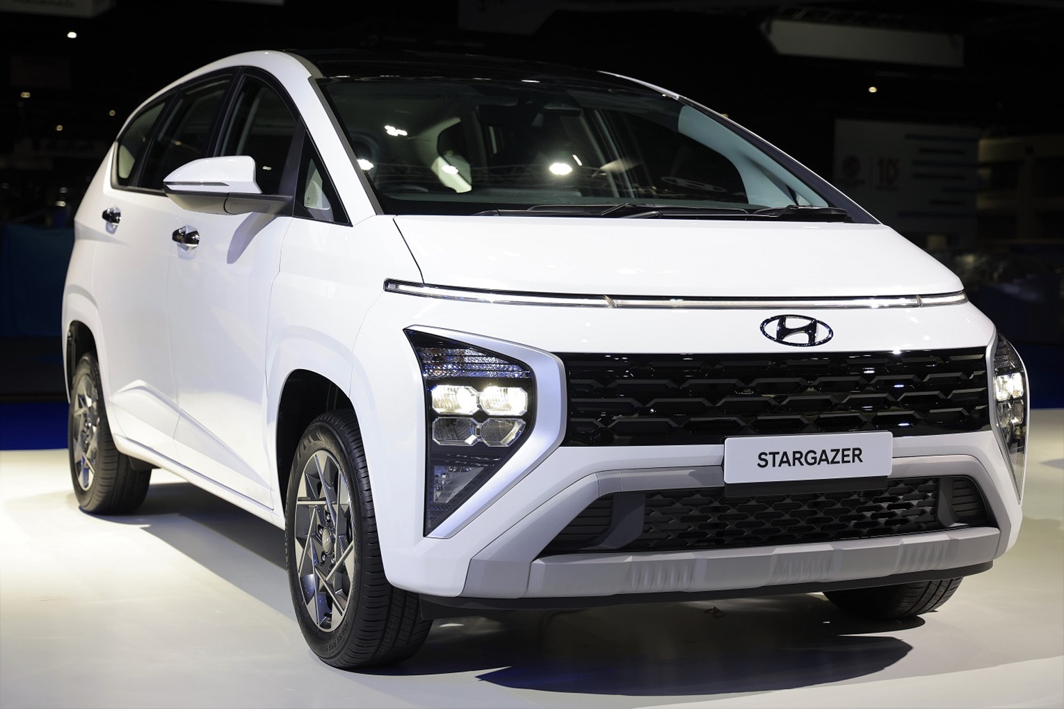 Hyundai Stargazer Trend ปี 2023 ราคา-สเปค-โปรโมชั่น