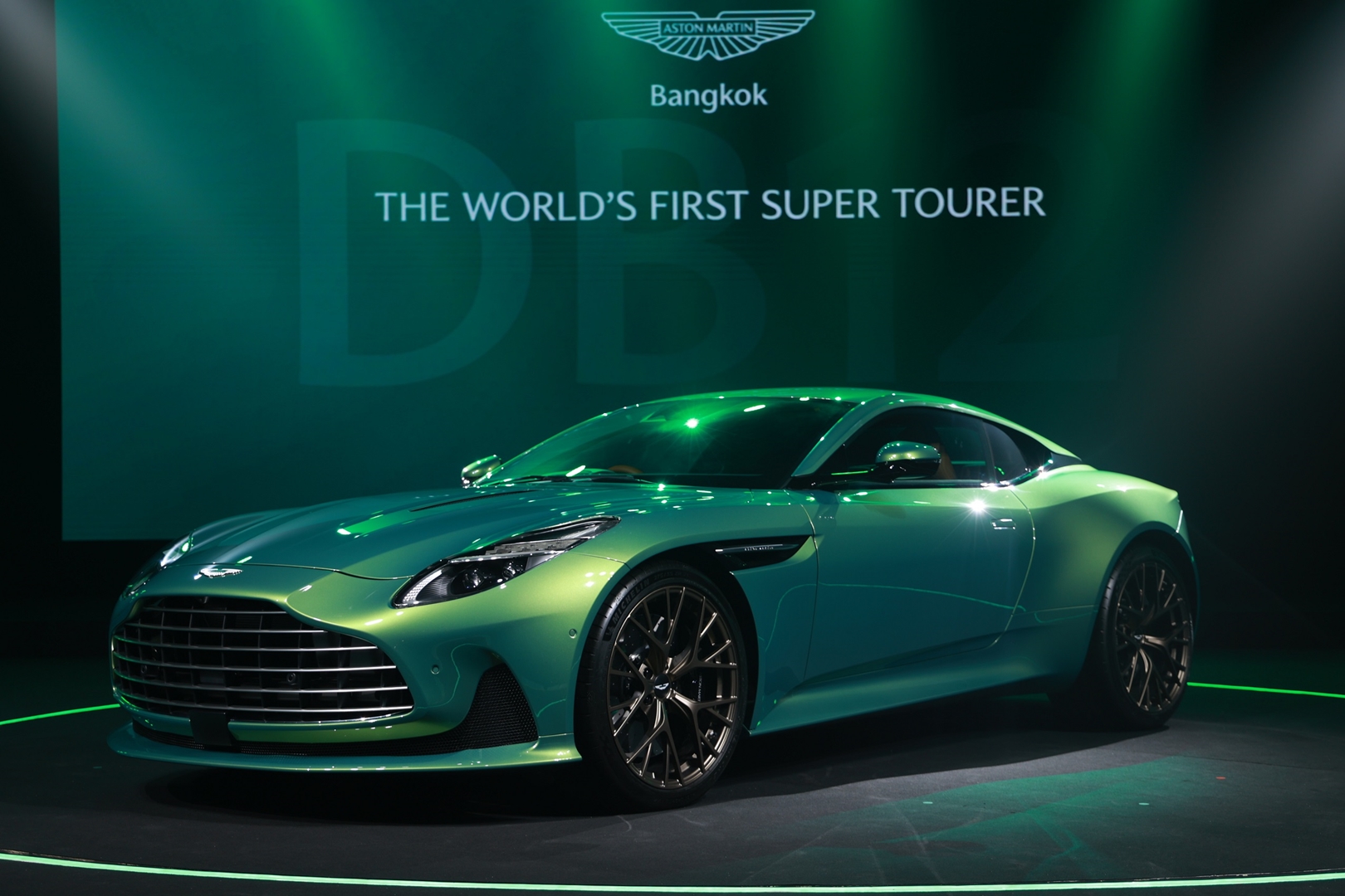 รถยนต์แอสตัน มาร์ติน Aston Martin DB12 Logo