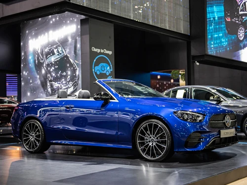 Mercedes-benz E-Class ทุกรุ่นย่อย