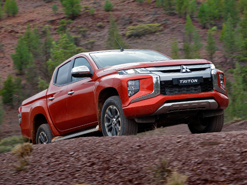 Mitsubishi Triton Double Cab PLUS GLS M/T MY2019 ปี 2019 ราคา-สเปค-โปรโมชั่น