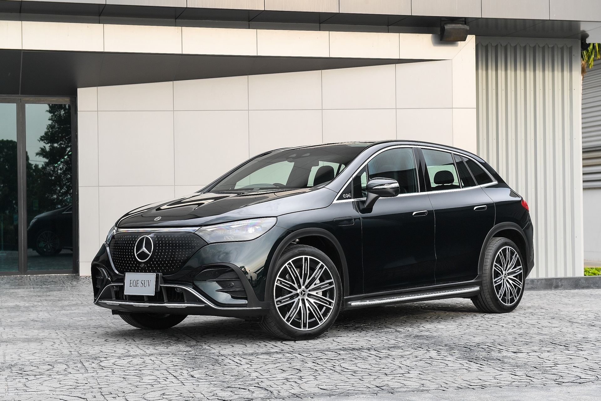 Mercedes-benz EQ EQE 350 4MATIC SUV AMG Dynamic ปี 2023 ราคา-สเปค-โปรโมชั่น