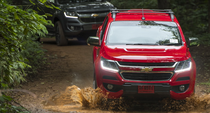 รีวิว Chevrolet Colorado 2016 สมบูรณ์แบบขึ้นทั้งทางเรียบ และออฟโรด